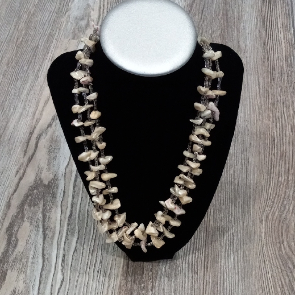 Vintage Japan Mother of Pearl Shell Triple Strand Beaded Cream Necklace